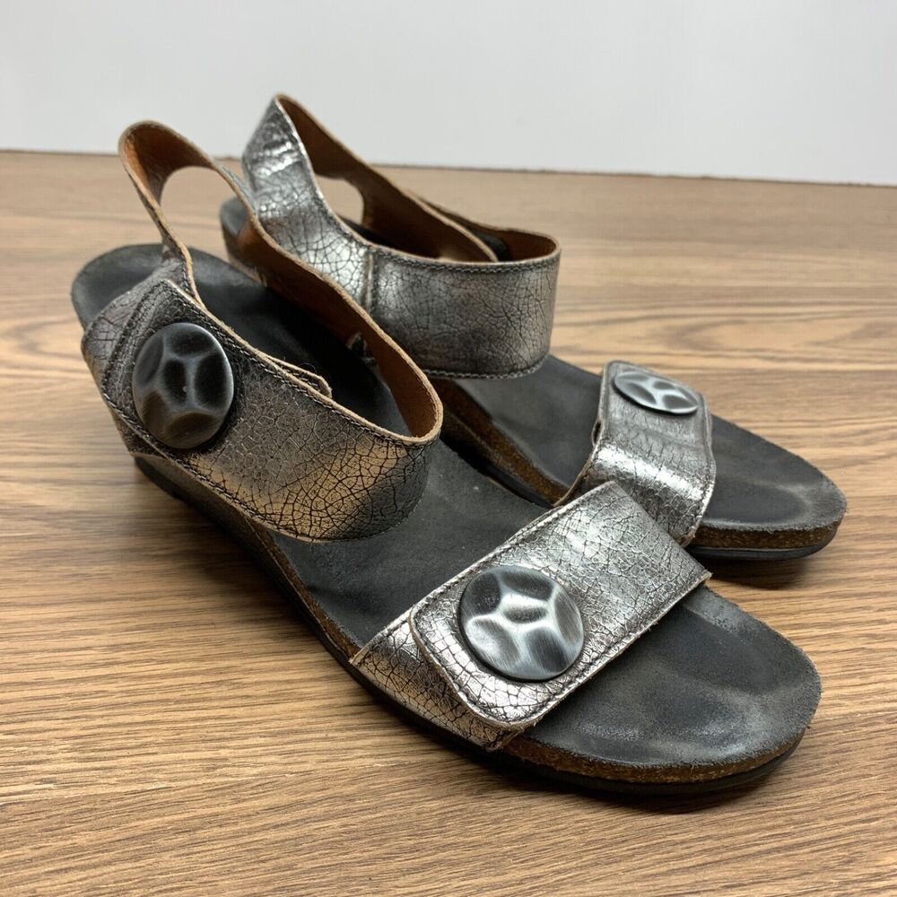 Taos Carousel 2 Floral Sandals Metallic Silver Grey 41 USA‎ 10 - 10.5